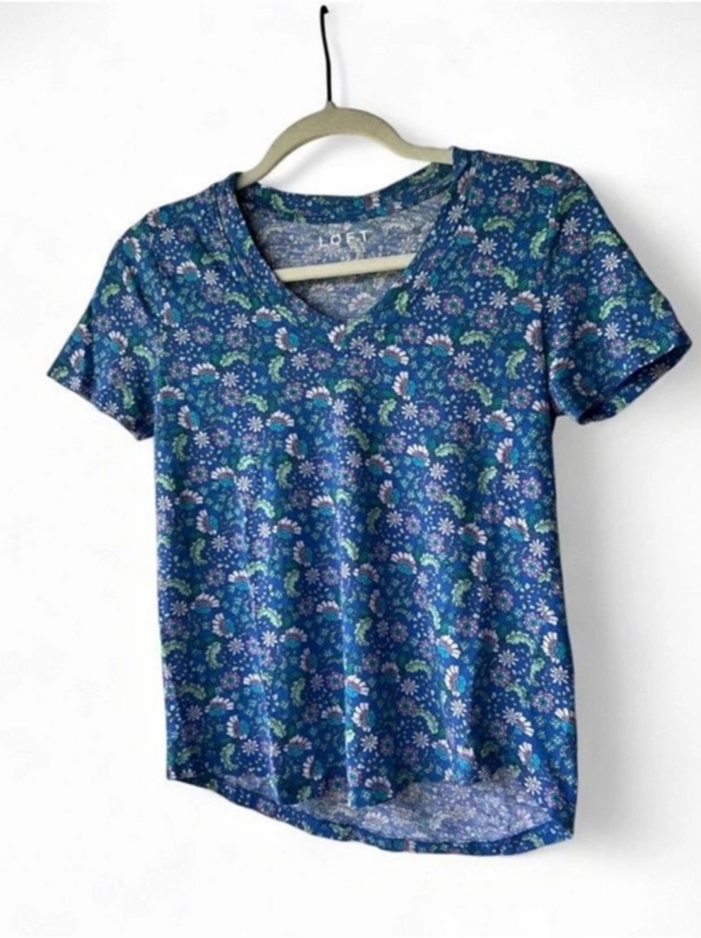 LOFT Floral Short Sleeve Top Blue XS Like New